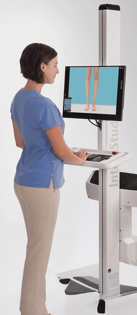 total body phtography nurse with mole scanning machine